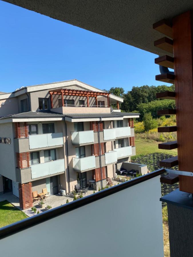 Podhájska Apartman Flower מראה חיצוני תמונה